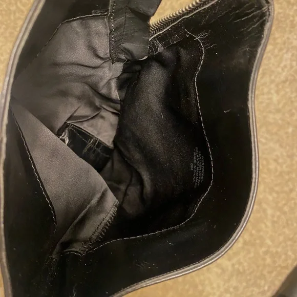 GUESS boots, Black w/Heels & Zippered Back, Size 8 - Picture 15 of 15